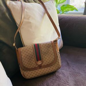 Gucci Authentic Vintage Crossbody bag